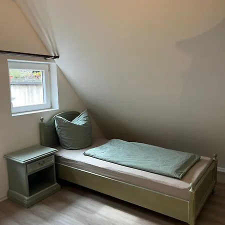 Δωμάτια σε οικογενειακή κατοικία Fuer Personal Im Hotelgewerbe, Monteure, Auszubildende Und Arbeiter *